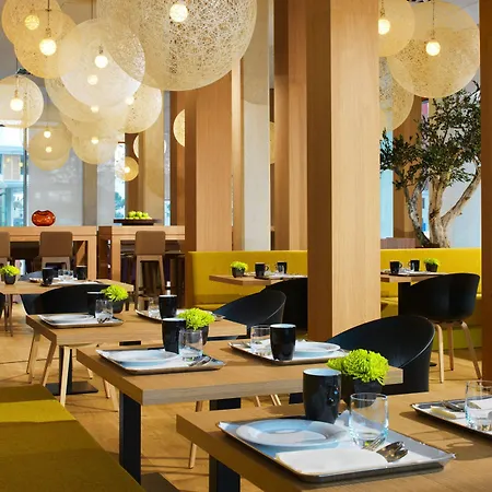 Hotel Courtyard By Marriott 4*