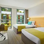 Courtyard By Marriott Hotel 4*