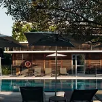 Otel Courtyard By Marriott 4*