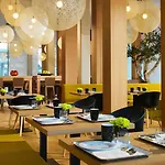 Otel Courtyard By Marriott 4*