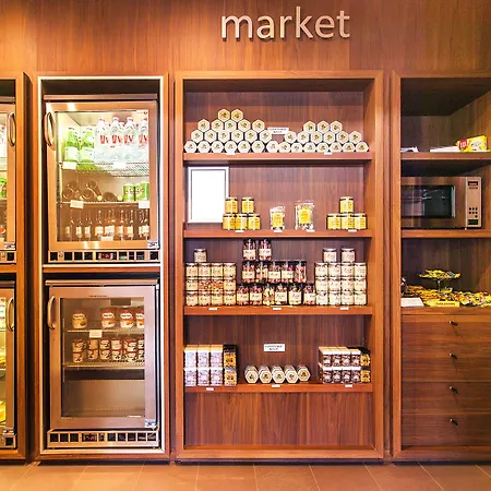 Courtyard By Marriott