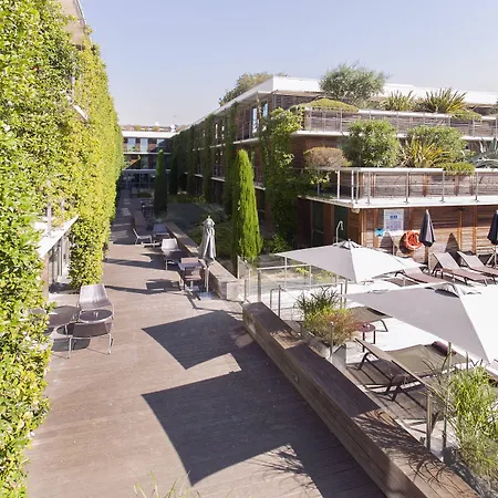 Courtyard By Marriott