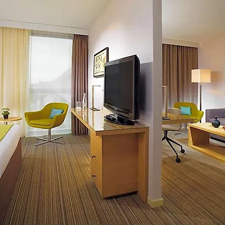 Courtyard By Marriott Hotel 4*