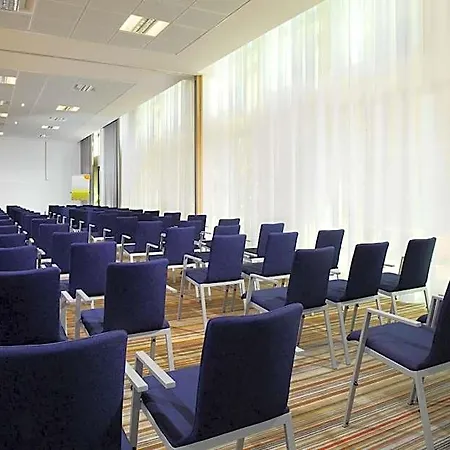 Courtyard By Marriott
