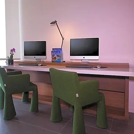 Courtyard By Marriott Hotel 4*