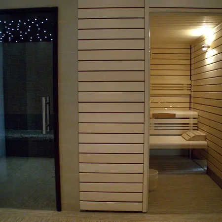 Courtyard By Marriott 호텔 4*