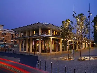Courtyard Hotel 4*