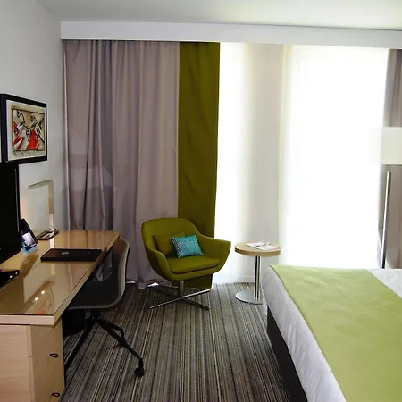 Courtyard By Marriott