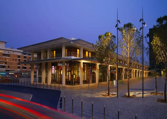 Szálloda Courtyard By Marriott