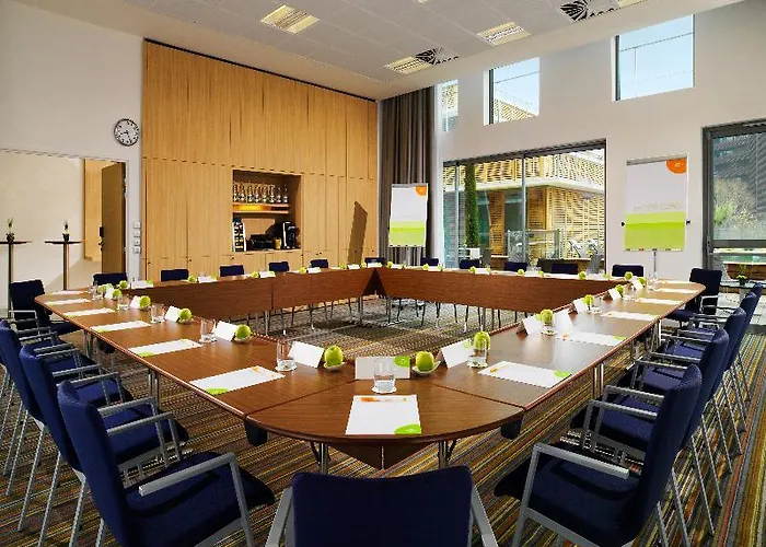 Courtyard By Marriott