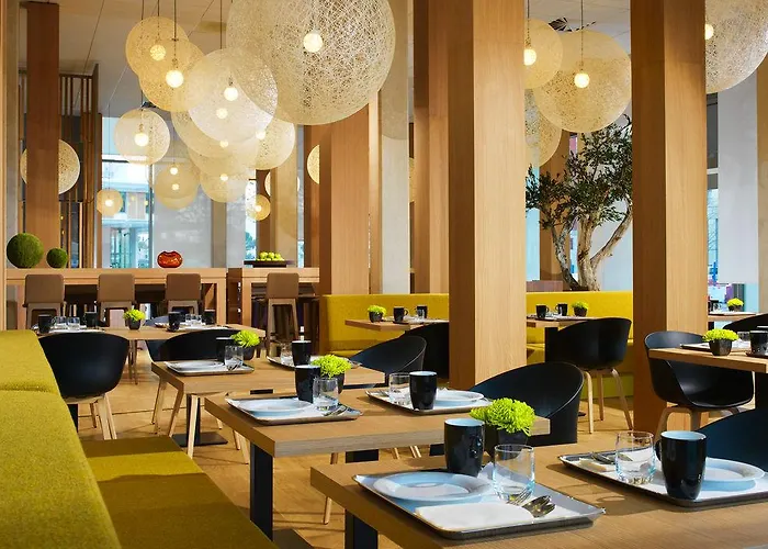 Courtyard By Marriott Hotel 4*