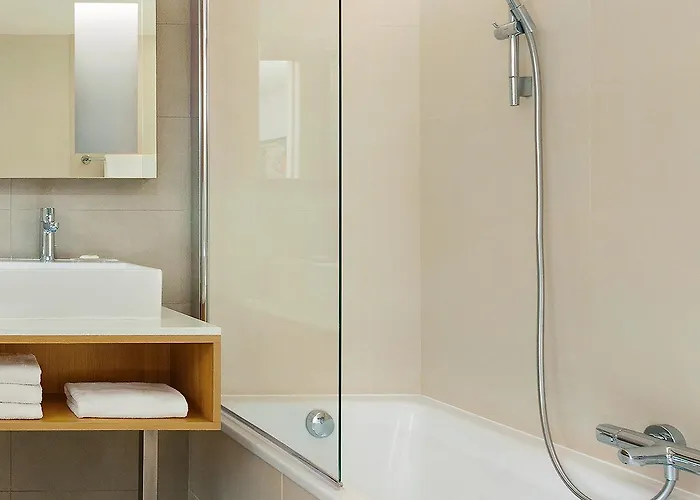 Szálloda Courtyard By Marriott