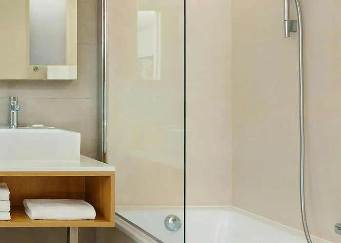 Szálloda Courtyard By Marriott Montpellier