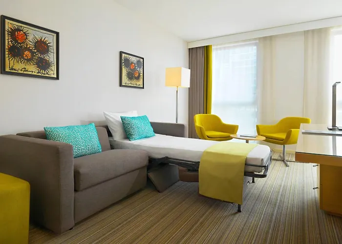 Courtyard By Marriott 4*