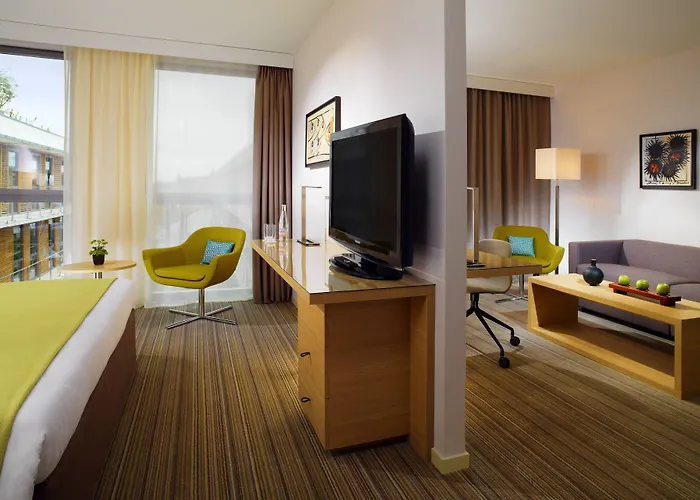 Courtyard By Marriott Hotel 4*