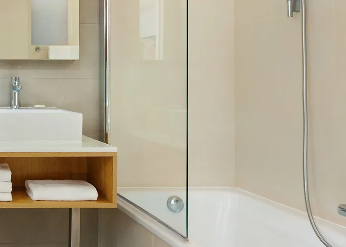 Szálloda Courtyard By Marriott Montpellier