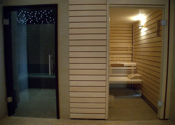 Courtyard By Marriott Hotel 4*